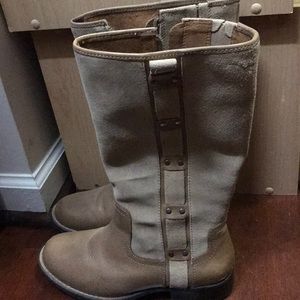 Nurture boots size 8